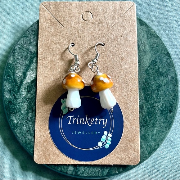 Handmade Mushroom Earrings 🍄 - Picture 2 of 2